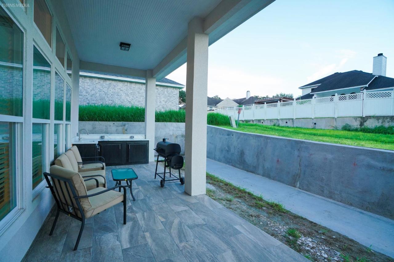 Newly Built Stylish Retreat With Designer Kitchen - Near Park & Beach Corpus Christi Zewnętrze zdjęcie